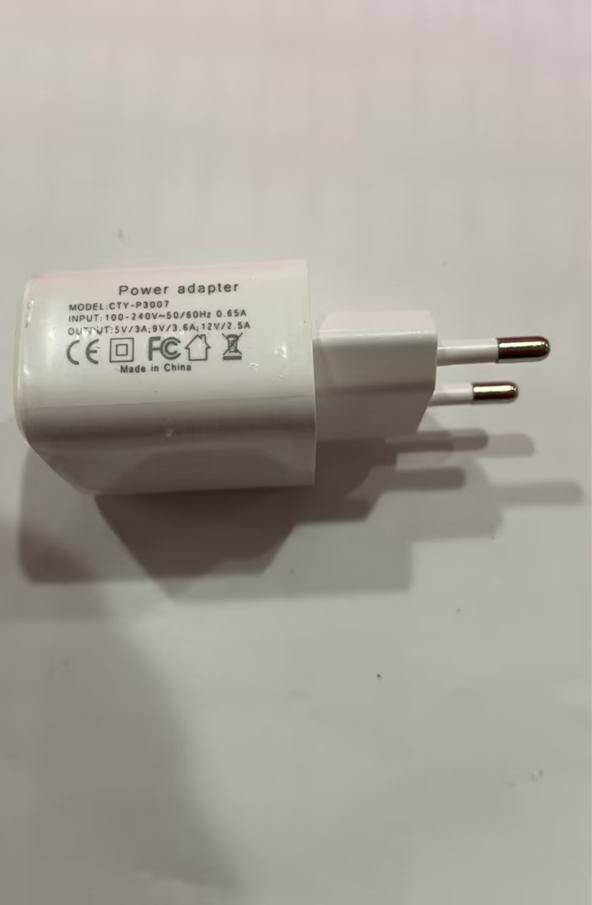 Cool G shaped LED lamp with wireless charger and time combo